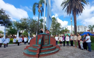 Las Farmacéuticas MARÍA VELIA FERNÁNDEZ y LAURA PATRICIA FOSSATI fueron homenajeadas por la Municipalidad de El Carmen en el Día Internacional de la Mujer.